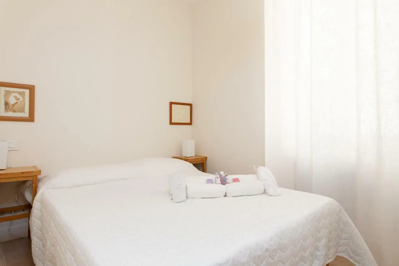 Appartement Le Cosy YourHostHelper à Cannes