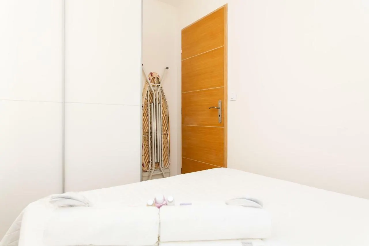 Appartement Le Cosy YourHostHelper à Cannes 0*,